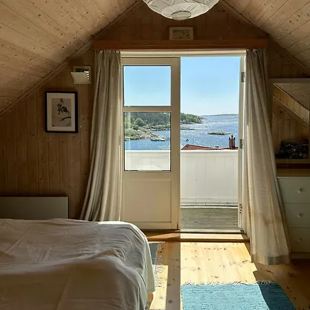 بيت للعطل Sea View In Bolingshavn