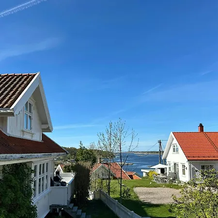 Sea View In Bolingshavn Hébergement de vacances *