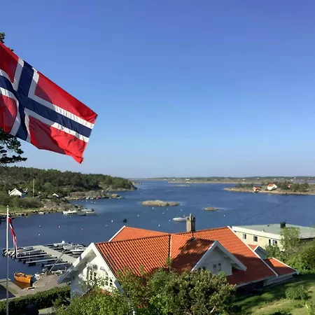 Sea View In Bolingshavn