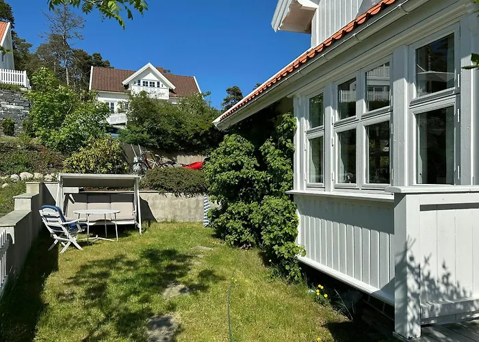Sea View In Bolingshavn