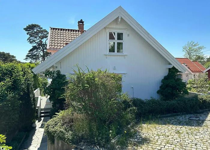 Sea View In Bolingshavn